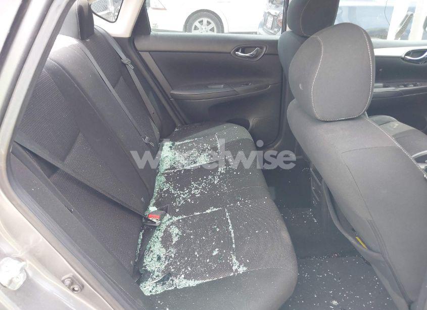 Photo 8 of 2019 Nissan Sentra S (VIN 3N1AB7AP7KY270910)