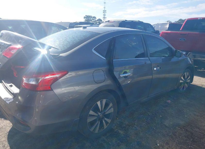 Photo 12 of 2019 Nissan Sentra SV (VIN 3N1AB7AP7KY274021)