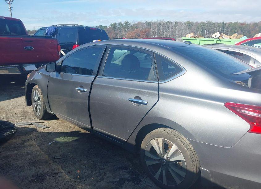 Photo 13 of 2019 Nissan Sentra SV (VIN 3N1AB7AP7KY274021)