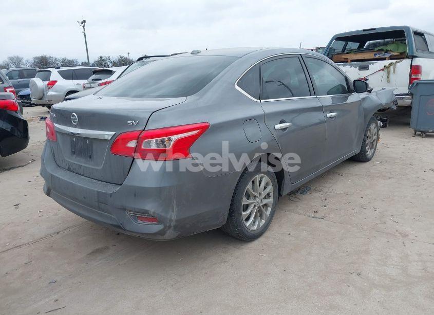 Photo 4 of 2019 Nissan Sentra SV (VIN 3N1AB7AP7KY277386)