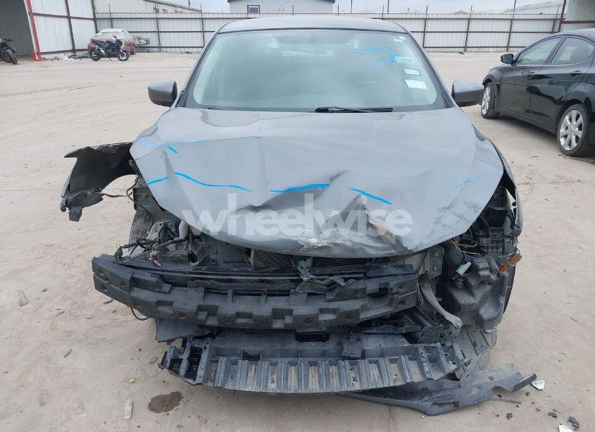 Photo 6 of 2019 Nissan Sentra SV (VIN 3N1AB7AP7KY277386)