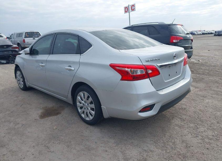 Photo 3 of 2019 Nissan Sentra S (VIN 3N1AB7AP7KY279283)