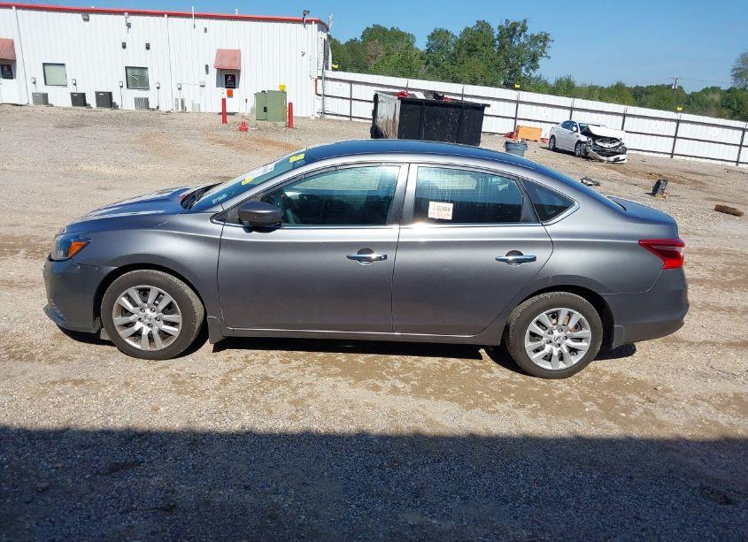 Photo 15 of 2019 Nissan Sentra S (VIN 3N1AB7AP7KY279798)