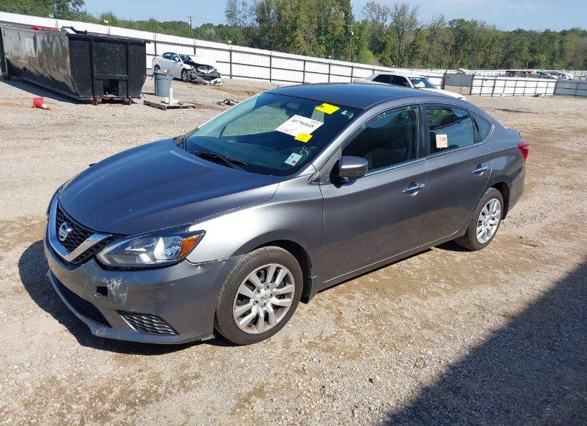 Photo 2 of 2019 Nissan Sentra S (VIN 3N1AB7AP7KY279798)