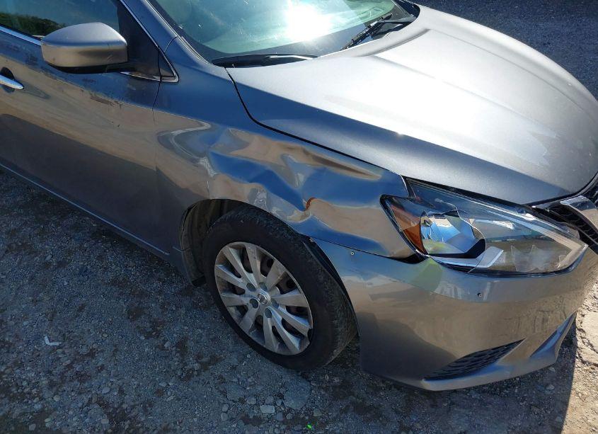 Photo 6 of 2019 Nissan Sentra S (VIN 3N1AB7AP7KY279798)