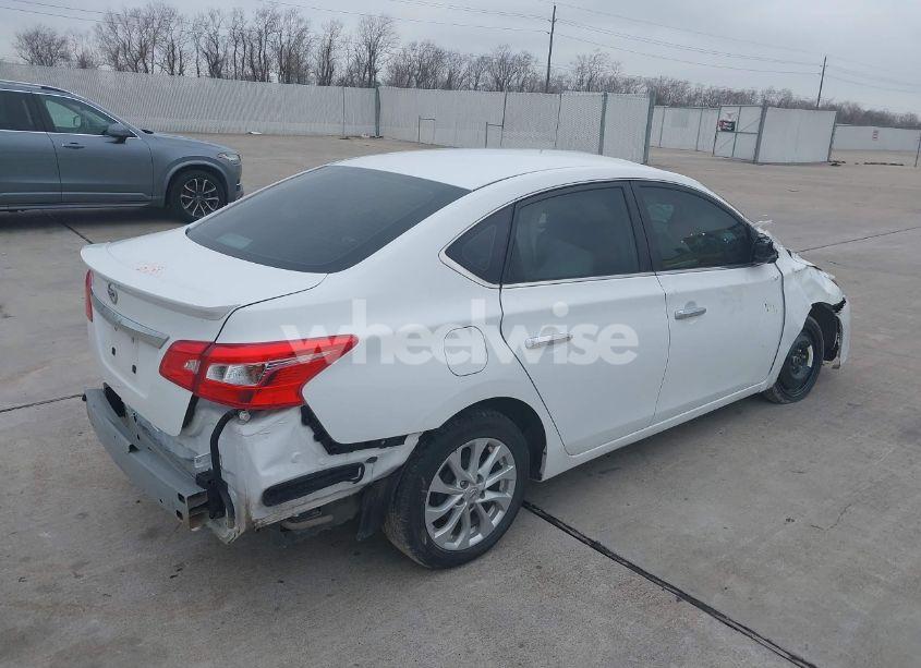 Photo 4 of 2019 Nissan Sentra S (VIN 3N1AB7AP7KY281339)