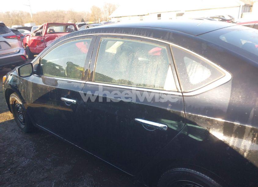 Photo 13 of 2019 Nissan Sentra S (VIN 3N1AB7AP7KY282166)