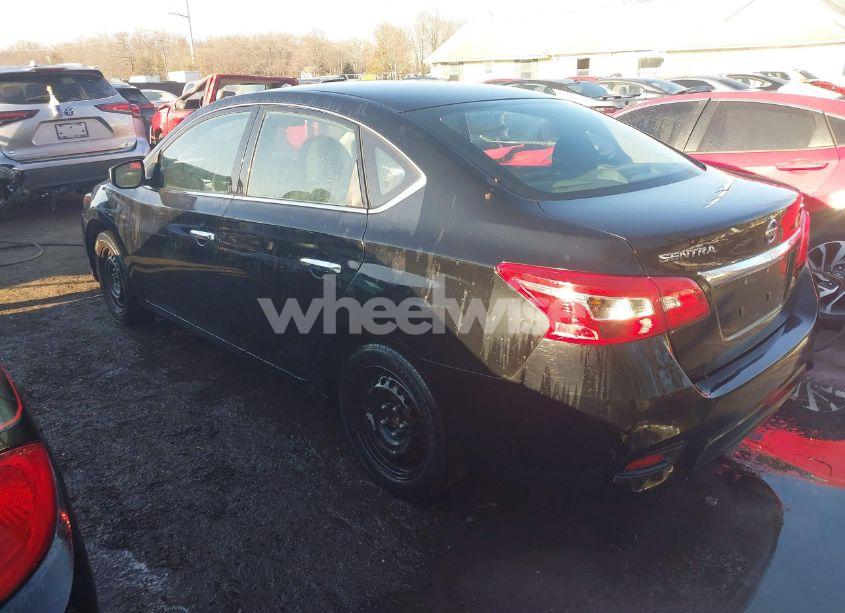 Photo 3 of 2019 Nissan Sentra S (VIN 3N1AB7AP7KY282166)