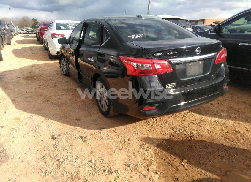 Photo 3 of 2019 Nissan Sentra SV (VIN 3N1AB7AP7KY295726)