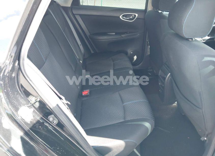 Photo 8 of 2019 Nissan Sentra SR (VIN 3N1AB7AP7KY296827)