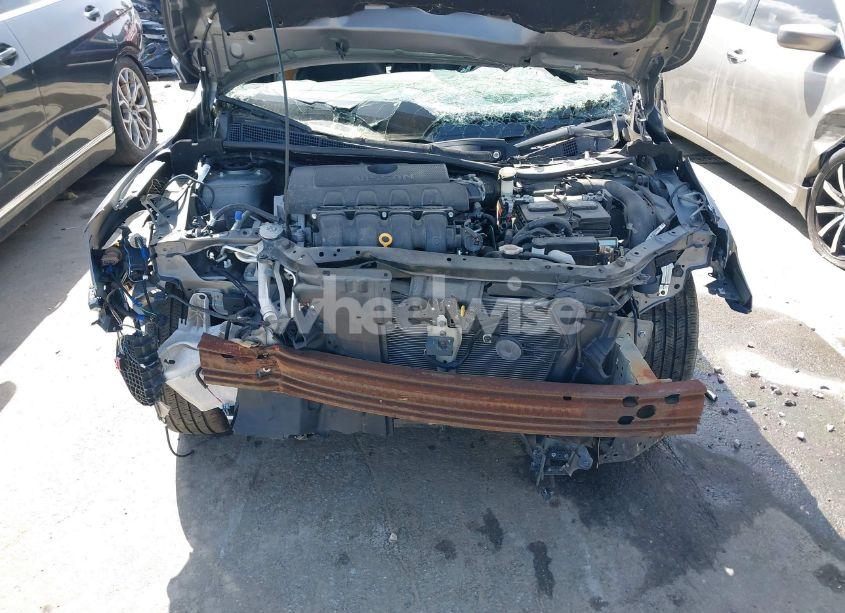 Photo 10 of 2019 Nissan Sentra SL (VIN 3N1AB7AP7KY302268)