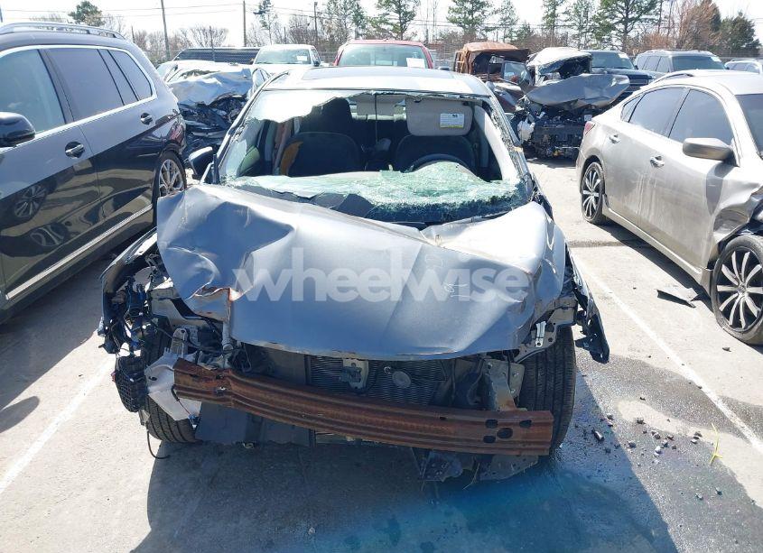 Photo 6 of 2019 Nissan Sentra SL (VIN 3N1AB7AP7KY302268)