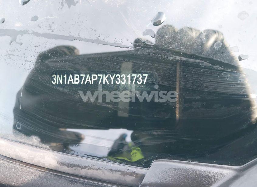 Photo 9 of 2019 Nissan Sentra SR (VIN 3N1AB7AP7KY331737)