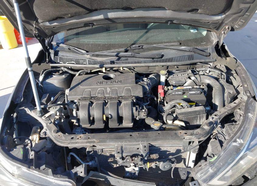 Photo 10 of 2019 Nissan Sentra SV (VIN 3N1AB7AP7KY338459)