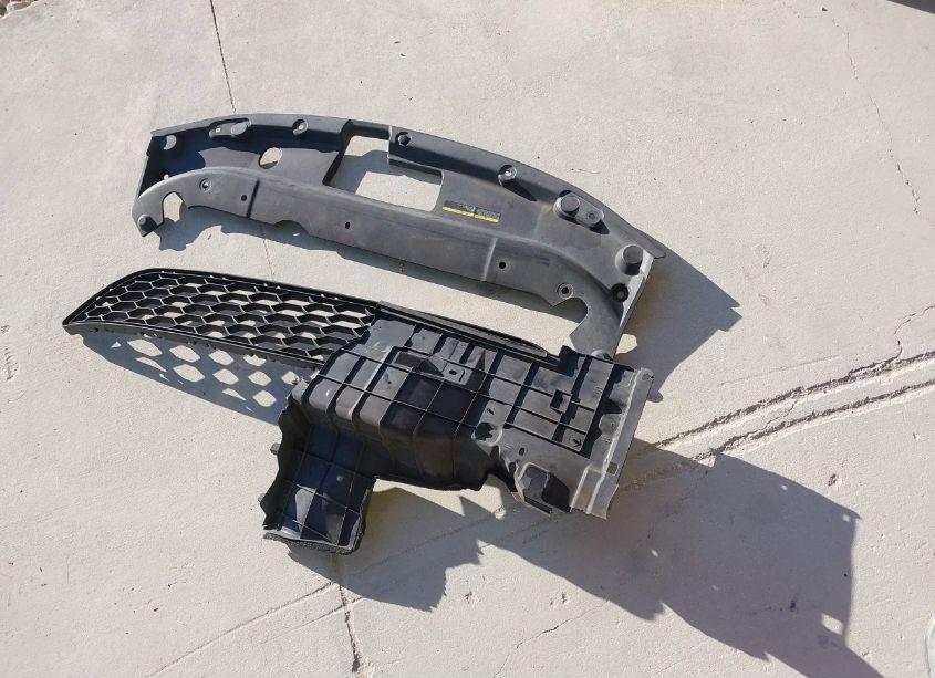 Photo 12 of 2019 Nissan Sentra SV (VIN 3N1AB7AP7KY338459)