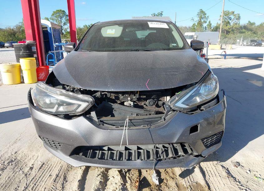 Photo 6 of 2019 Nissan Sentra SV (VIN 3N1AB7AP7KY338459)