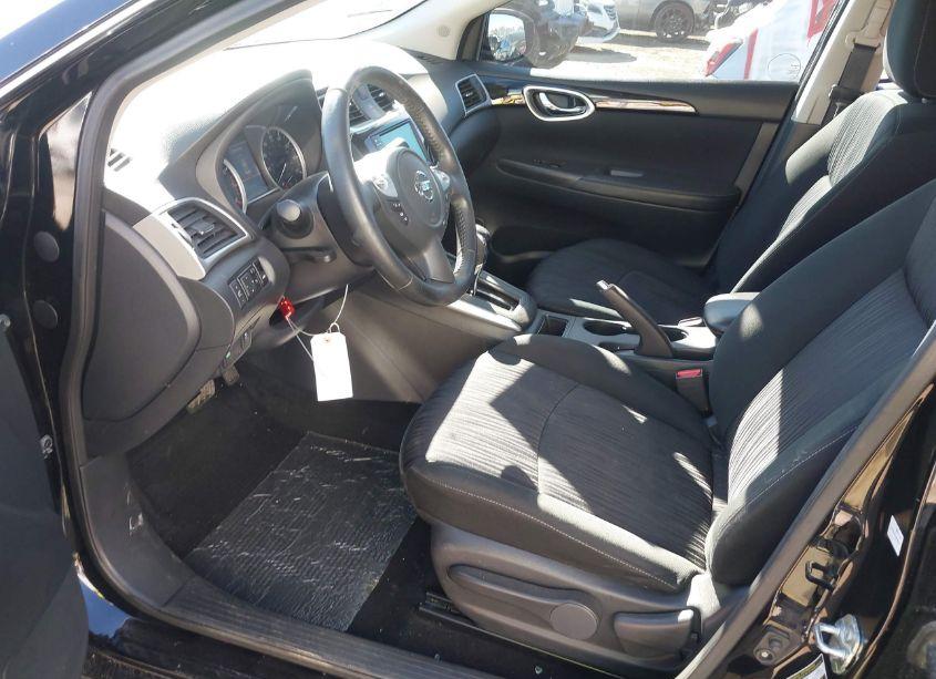 Photo 5 of 2019 Nissan Sentra SV (VIN 3N1AB7AP7KY339031)