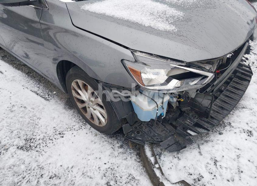 Photo 6 of 2019 Nissan Sentra SV (VIN 3N1AB7AP7KY344875)