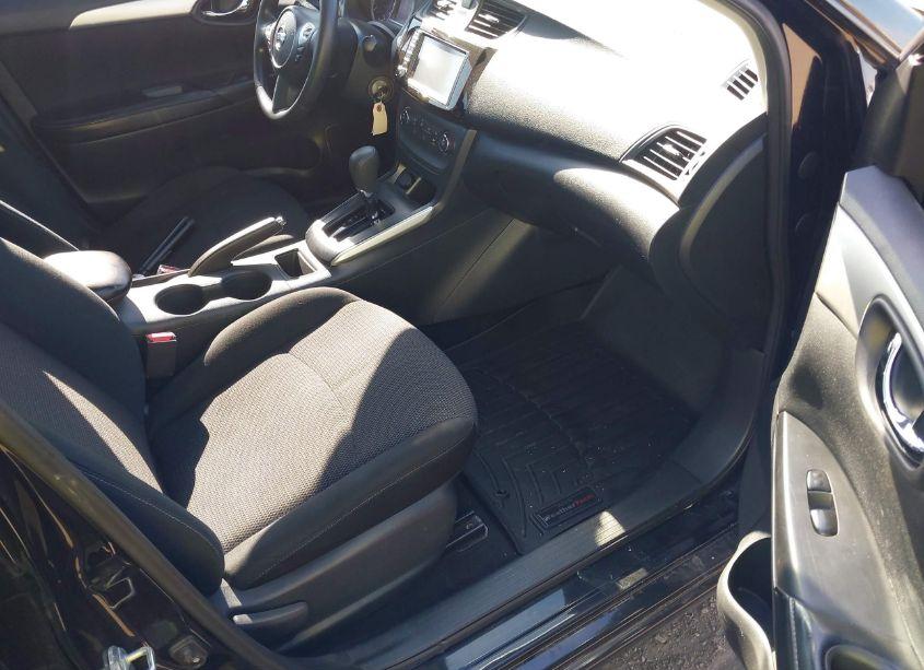 Photo 5 of 2019 Nissan Sentra S (VIN 3N1AB7AP7KY345122)