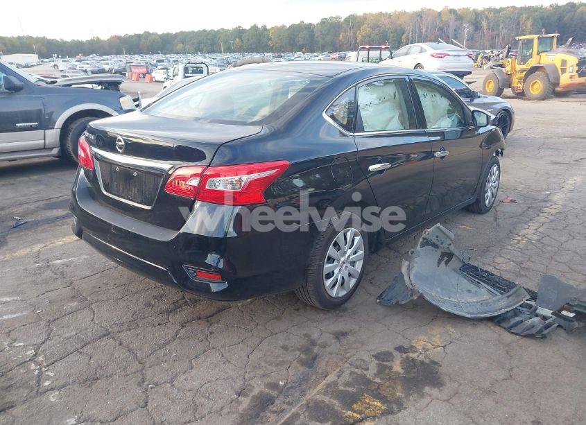 Photo 4 of 2019 Nissan Sentra S (VIN 3N1AB7AP7KY352927)