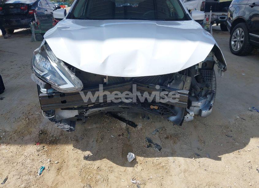 Photo 6 of 2019 Nissan Sentra S (VIN 3N1AB7AP7KY365189)