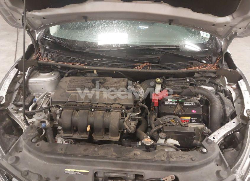 Photo 10 of 2019 Nissan Sentra S (VIN 3N1AB7AP7KY371607)