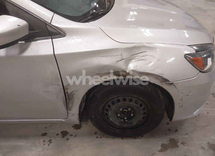 Photo 12 of 2019 Nissan Sentra S (VIN 3N1AB7AP7KY371607)