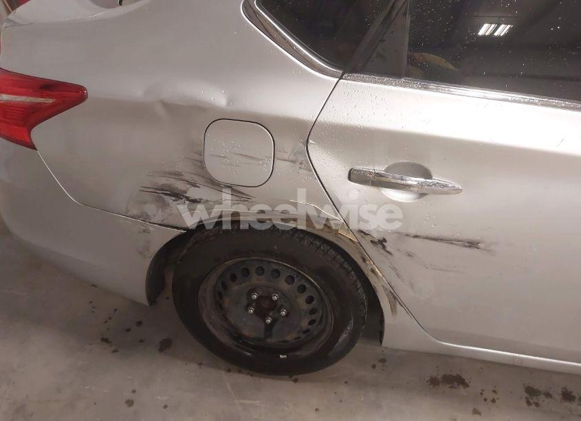 Photo 18 of 2019 Nissan Sentra S (VIN 3N1AB7AP7KY371607)