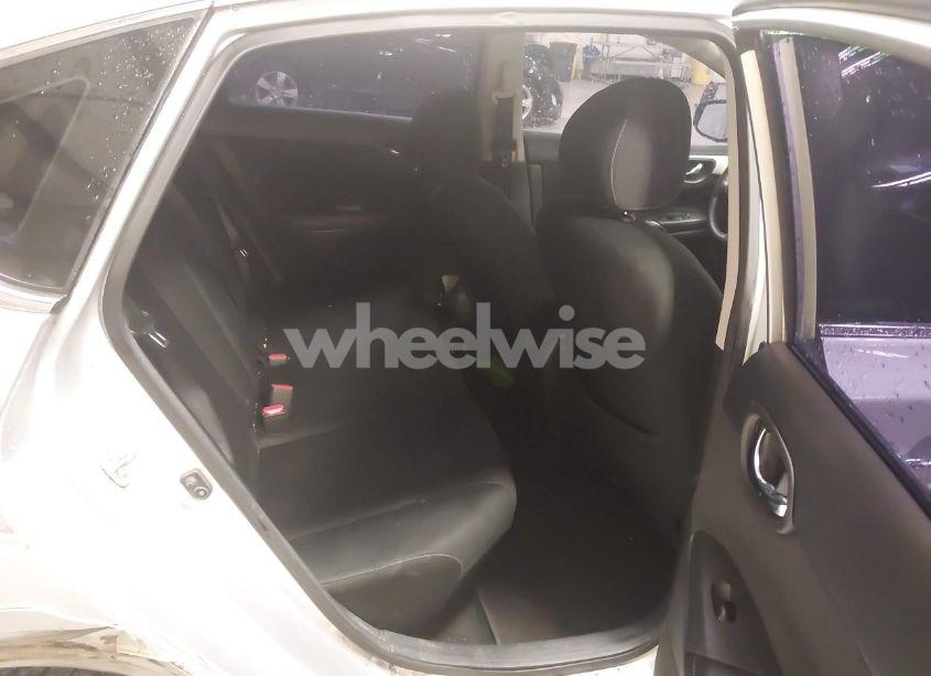 Photo 8 of 2019 Nissan Sentra S (VIN 3N1AB7AP7KY371607)