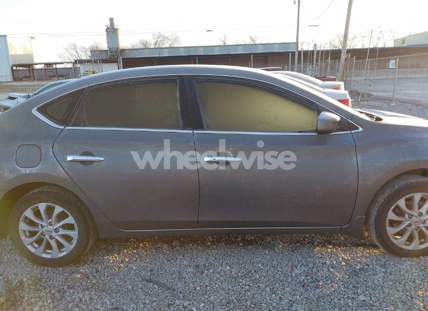 Photo 13 of 2019 Nissan Sentra SV (VIN 3N1AB7AP7KY374586)