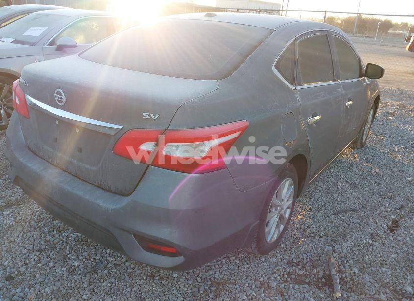 Photo 4 of 2019 Nissan Sentra SV (VIN 3N1AB7AP7KY374586)