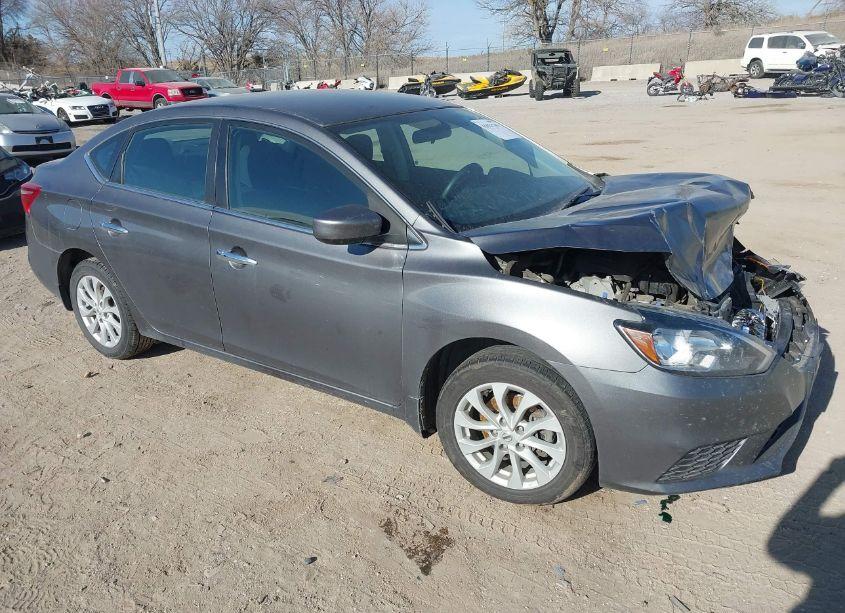 2019 Nissan Sentra SV (VIN 3N1AB7AP7KY388780) main photo
