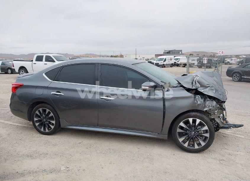 Photo 12 of 2019 Nissan Sentra SR (VIN 3N1AB7AP7KY396877)