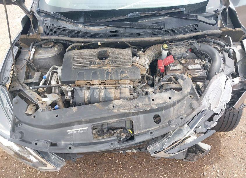 Photo 10 of 2019 Nissan Sentra SV (VIN 3N1AB7AP7KY411992)