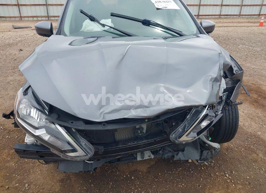 Photo 6 of 2019 Nissan Sentra SV (VIN 3N1AB7AP7KY411992)