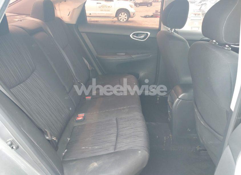 Photo 8 of 2019 Nissan Sentra SV (VIN 3N1AB7AP7KY411992)