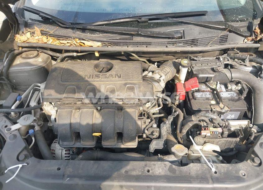 Photo 10 of 2019 Nissan Sentra SR (VIN 3N1AB7AP7KY415959)