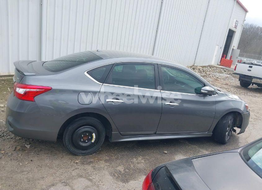 Photo 13 of 2019 Nissan Sentra SR (VIN 3N1AB7AP7KY415959)