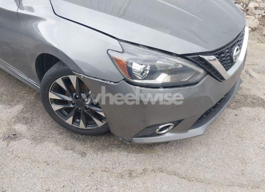 Photo 18 of 2019 Nissan Sentra SR (VIN 3N1AB7AP7KY415959)