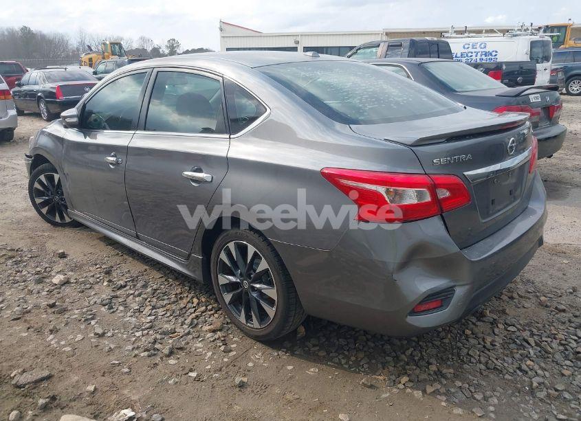 Photo 3 of 2019 Nissan Sentra SR (VIN 3N1AB7AP7KY415959)