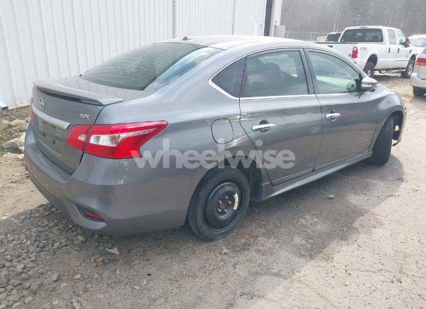 Photo 4 of 2019 Nissan Sentra SR (VIN 3N1AB7AP7KY415959)