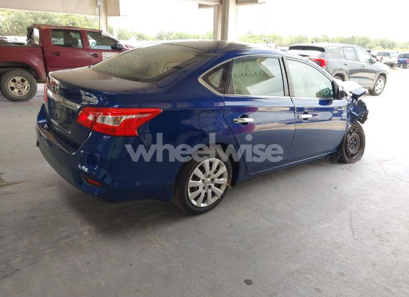 Photo 4 of 2019 Nissan Sentra S (VIN 3N1AB7AP7KY420739)