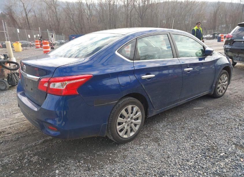 Photo 4 of 2019 Nissan Sentra S (VIN 3N1AB7AP7KY428419)