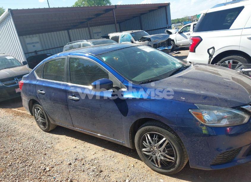 Photo 13 of 2019 Nissan Sentra S (VIN 3N1AB7AP7KY428596)