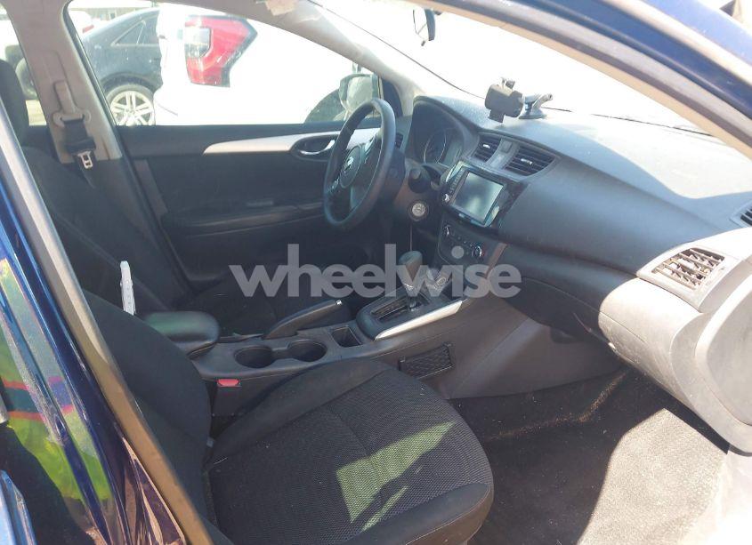 Photo 5 of 2019 Nissan Sentra S (VIN 3N1AB7AP7KY428596)