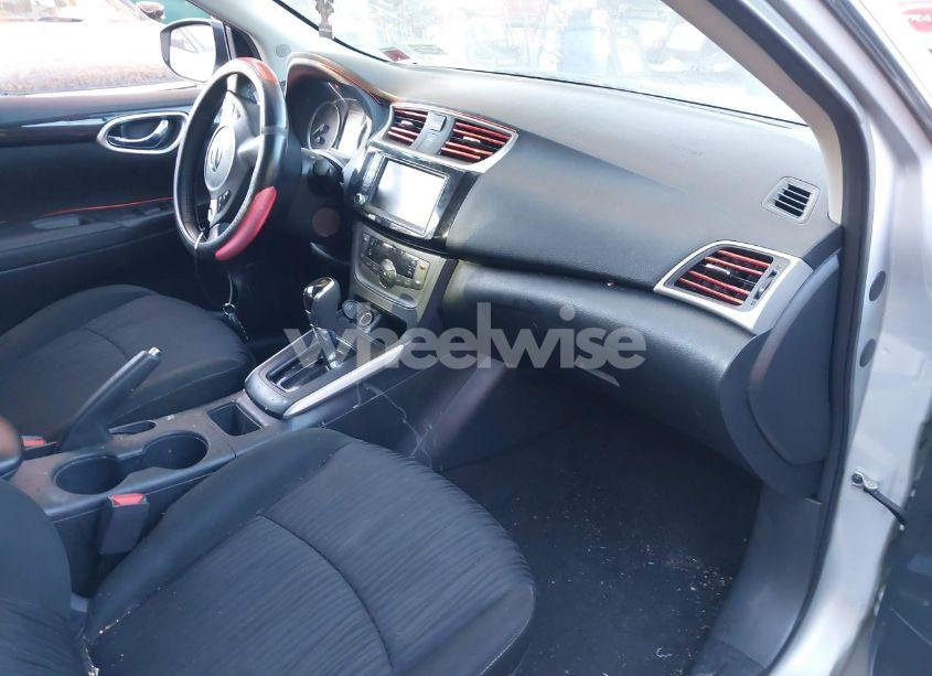 Photo 5 of 2019 Nissan Sentra SV (VIN 3N1AB7AP7KY434155)