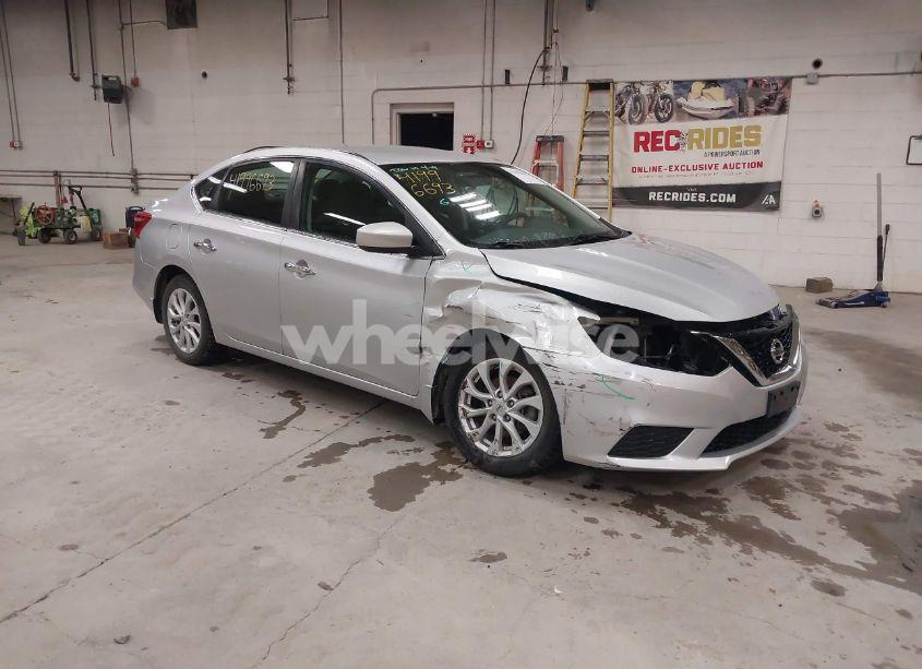 2019 Nissan Sentra SV (VIN 3N1AB7AP7KY440764) main photo