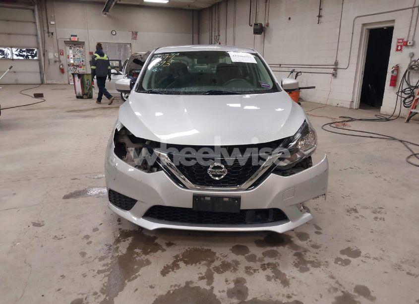 Photo 13 of 2019 Nissan Sentra SV (VIN 3N1AB7AP7KY440764)