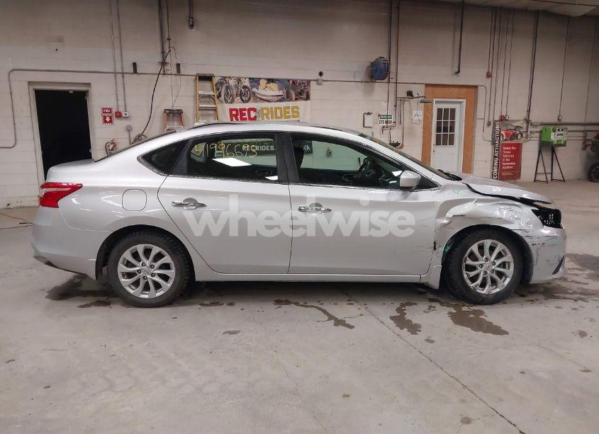 Photo 14 of 2019 Nissan Sentra SV (VIN 3N1AB7AP7KY440764)