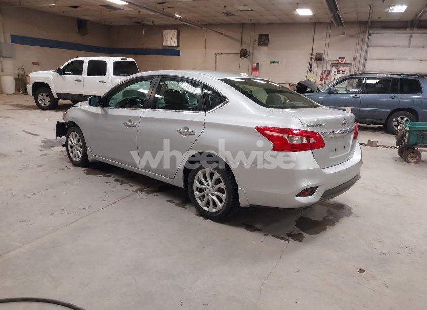 Photo 3 of 2019 Nissan Sentra SV (VIN 3N1AB7AP7KY440764)